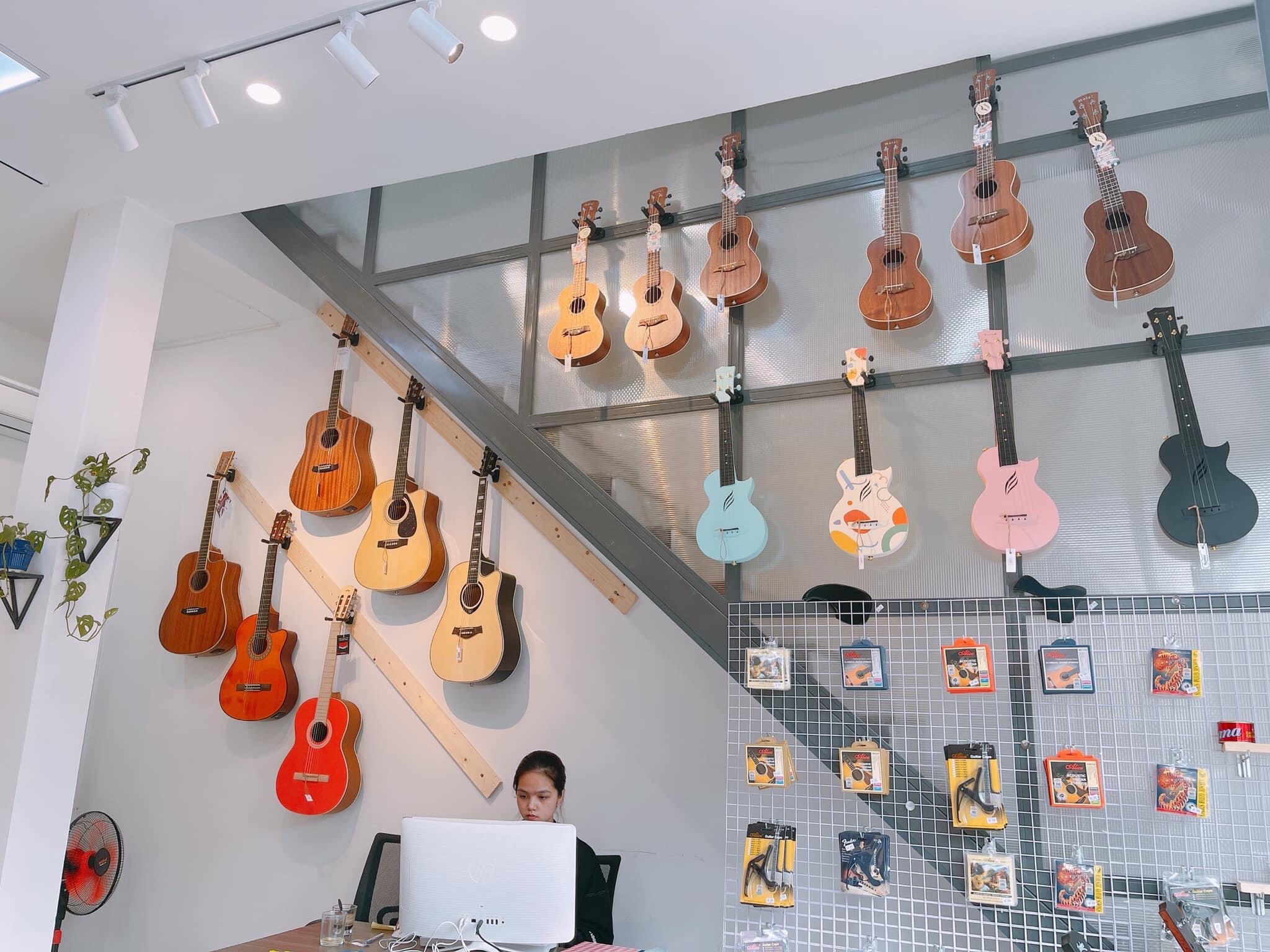 Shop Guitar Huế