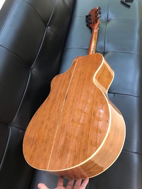Guitar Acoustic Conic A20